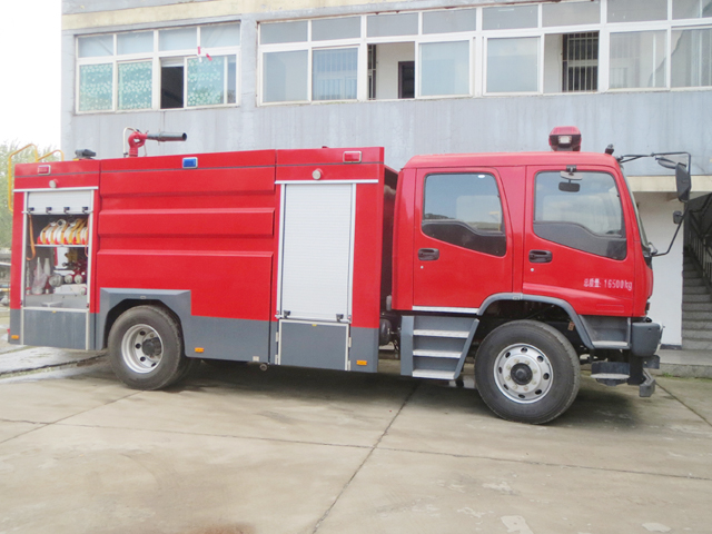五十鈴7噸水罐消防車