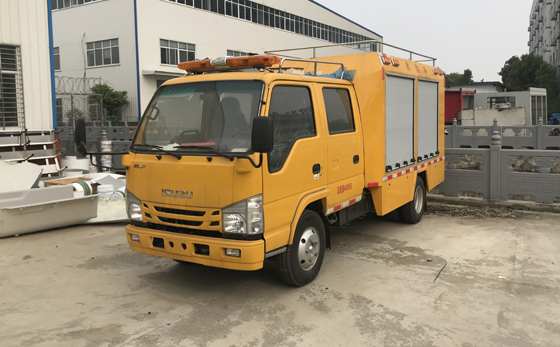 五十鈴搶險救援車